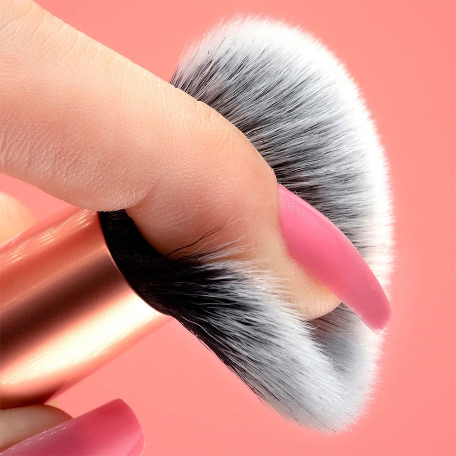 Real Techniques RT 200 – Expert Face Brush