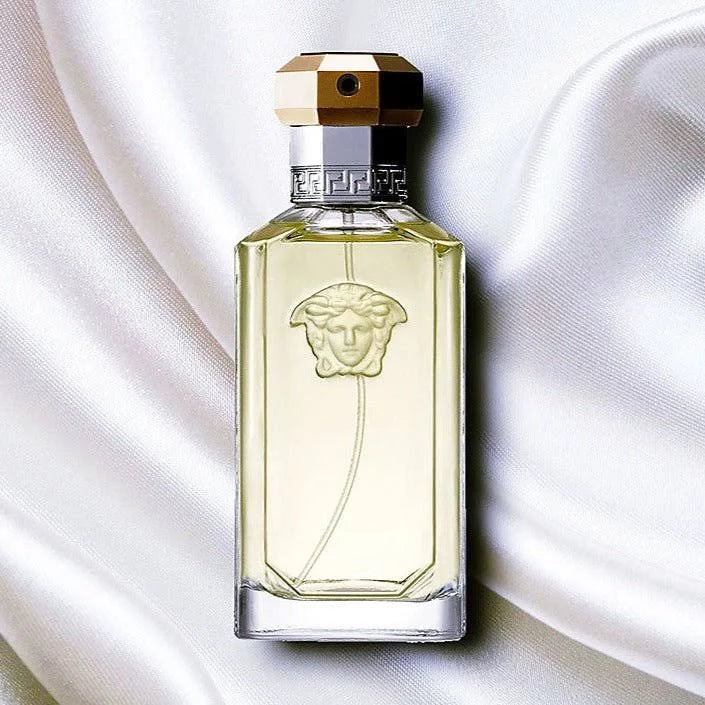 Versace The Dreamer – Il Profumo di chi Osa Sognare 🌌✨