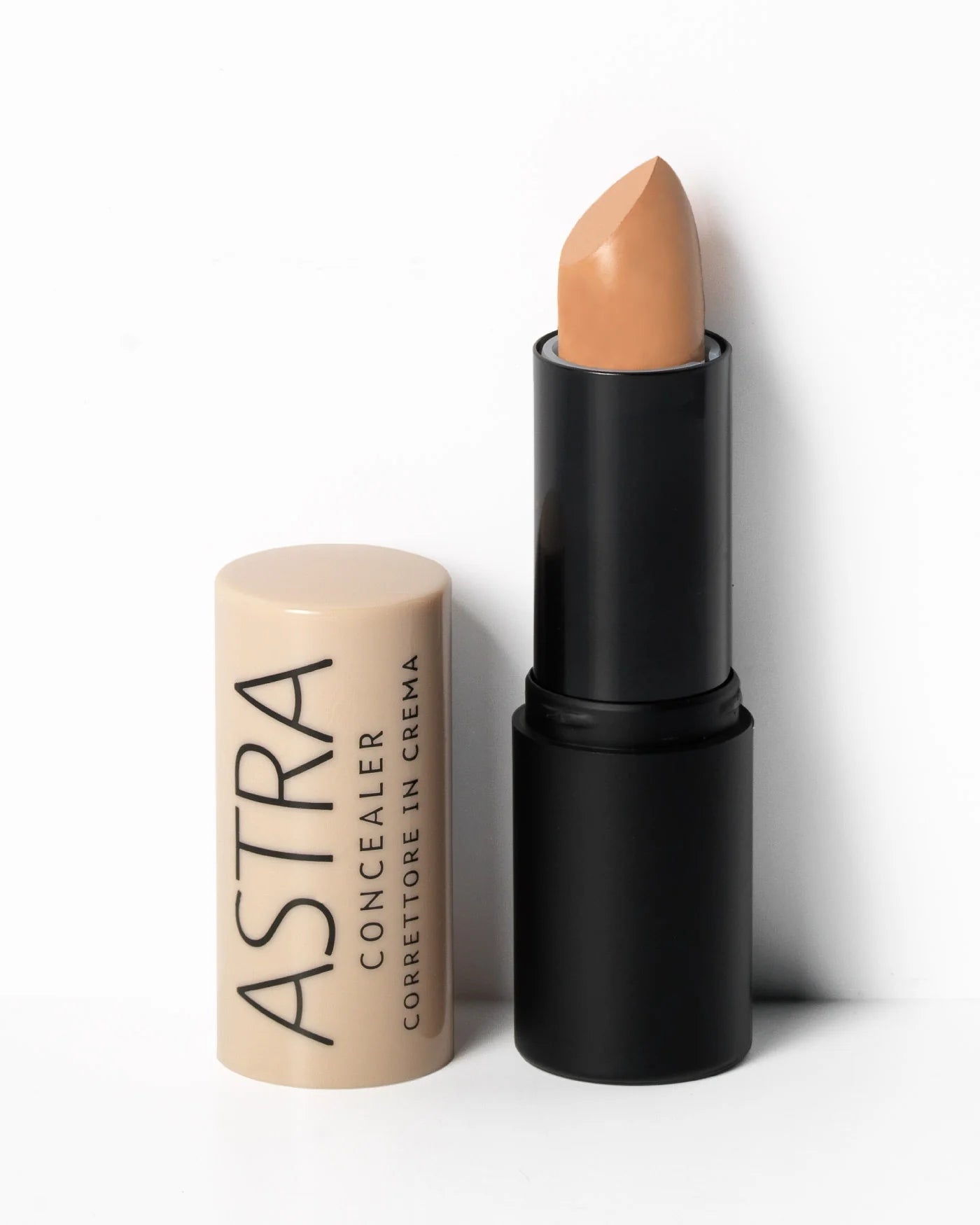 Astra Concealer – Correttore in Crema per un Incarnato Perfetto!