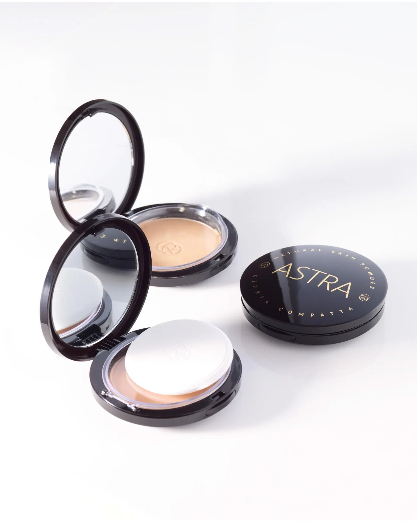 Astra Natural Skin Powder – Cipria Compatta per un Finish Perfetto
