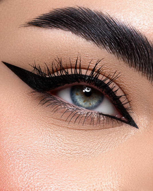 Astra Tiny Liner – Eyeliner Ultra Preciso per un Look Perfetto!