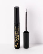 Astra Vinyl Black Eyeliner – Effetto Extra Brillante per uno Sguardo Intenso!