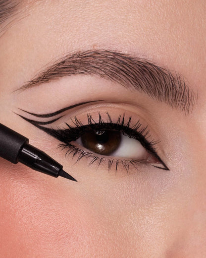 Astra 12H Pen Eyeliner – Precisione Assoluta e Lunga Durata!
