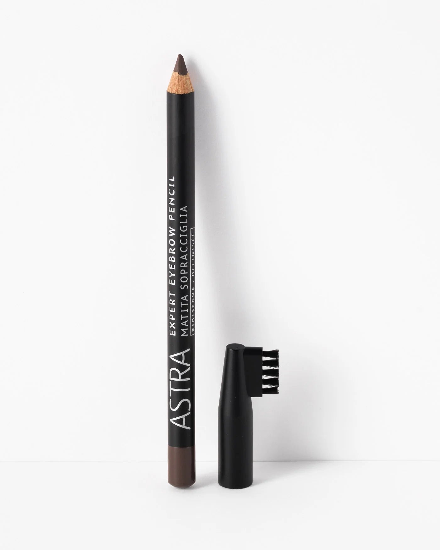 Astra Expert Eyebrow Pencil – La Tua Arma Segreta per Sopracciglia Perfette! ✨