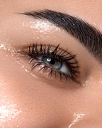 Astra The Universal Volume Mascara Waterproof – Volume Intenso, Resistenza Assoluta!