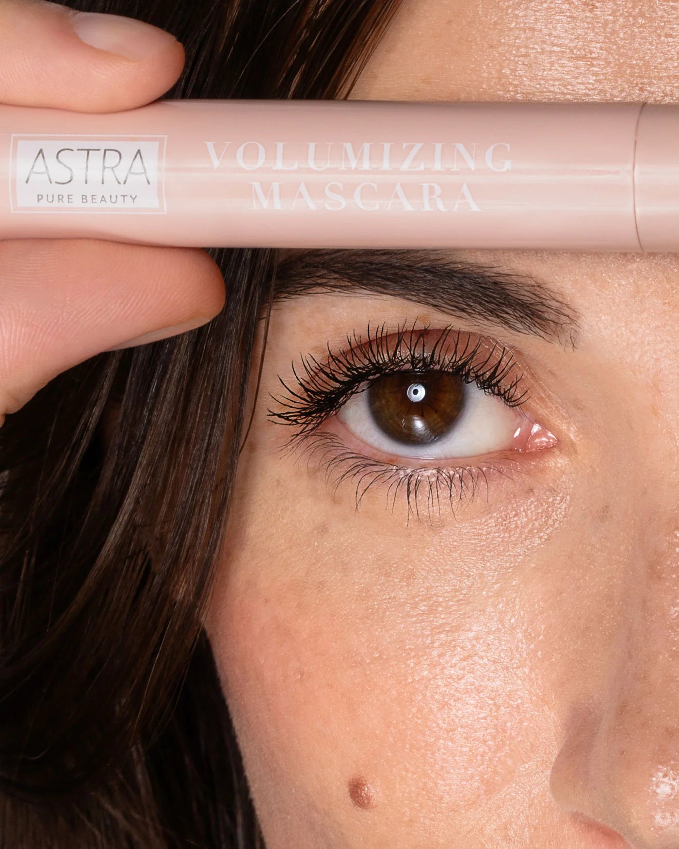 Astra Make-Up – Pure Beauty Volumizing Mascara