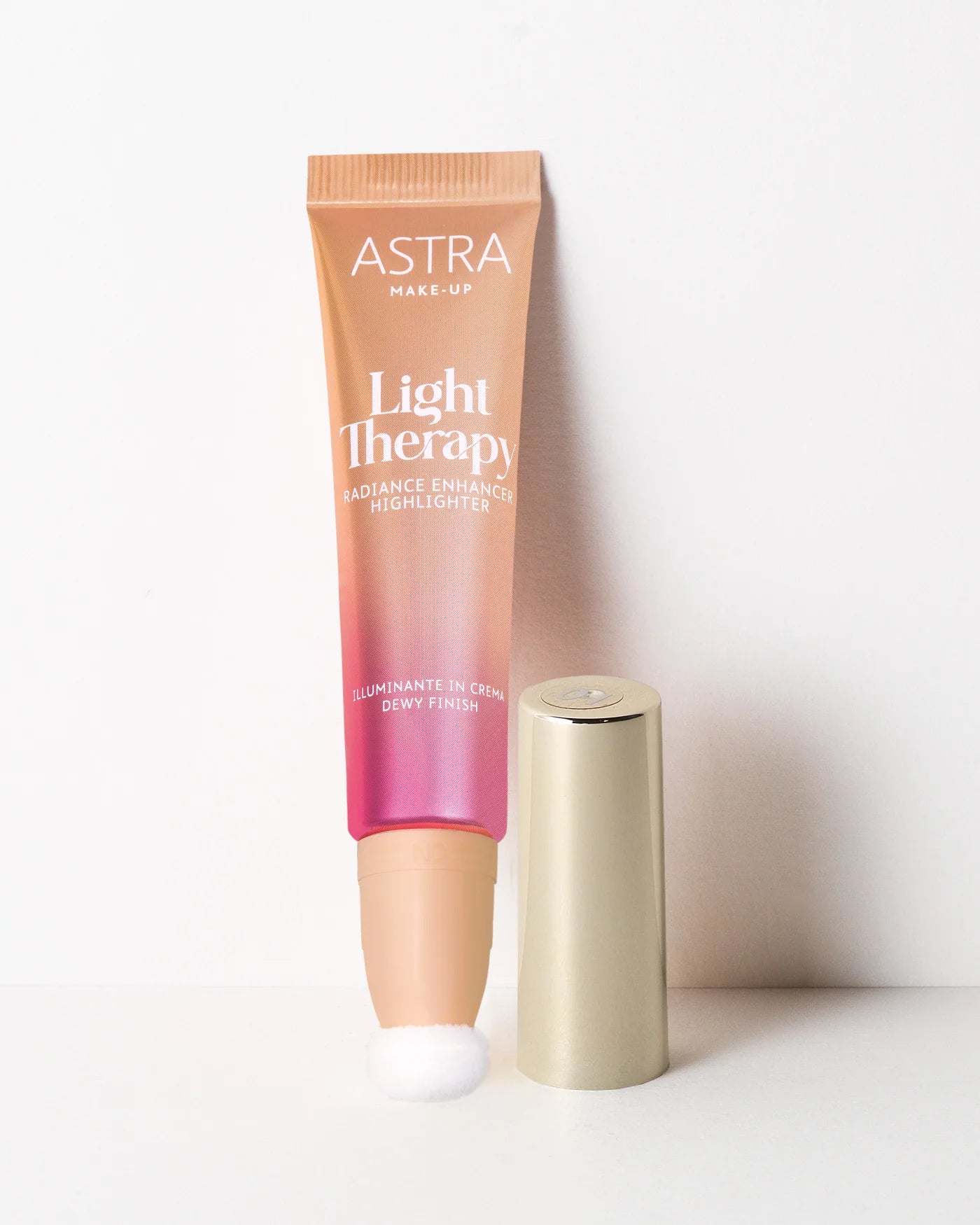 Astra Light Therapy Radiance Enhancer Highlighter – Illuminante in Crema Dewy Finish ✨