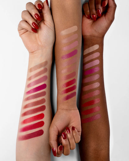 Astra Make-Up Rossetto Cremoso – Eleganza e Comfort per le Tue Labbra 💄✨