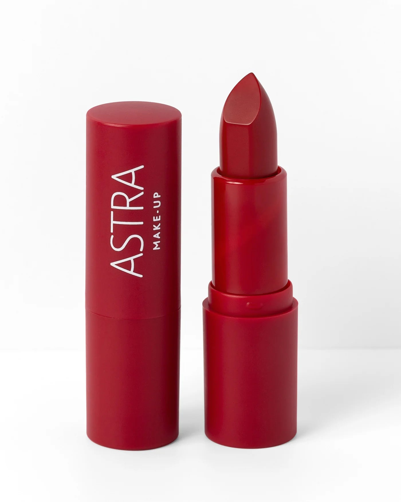 Astra Make-Up Rossetto Cremoso – Eleganza e Comfort per le Tue Labbra 💄✨